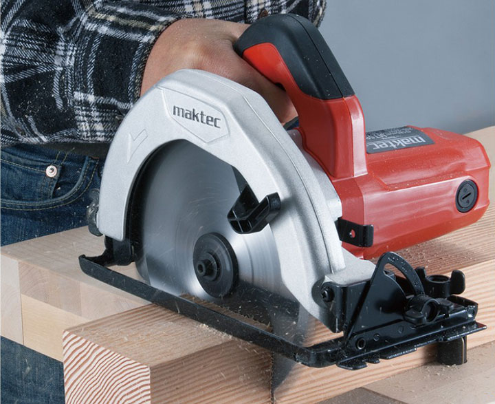 Máy cắt sắt Maktec MT583