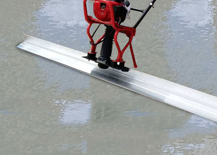 Máy đầm thước chạy xăng 4m