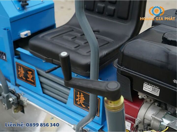 Máy xoa nền bê tông CRT-30H ngồi lái