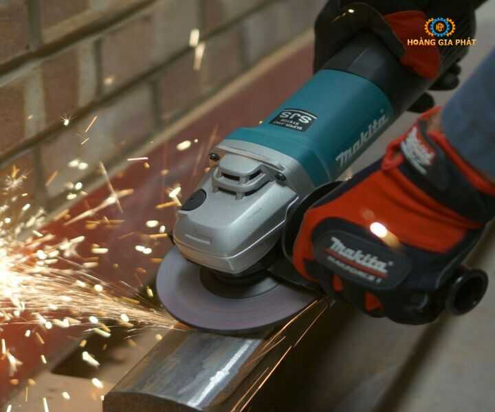 Ưu điểm và nhược điểm của máy mài sàn 9553B