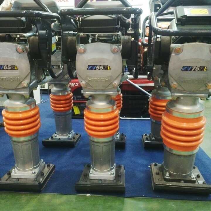 Máy đầm cóc Hitachi