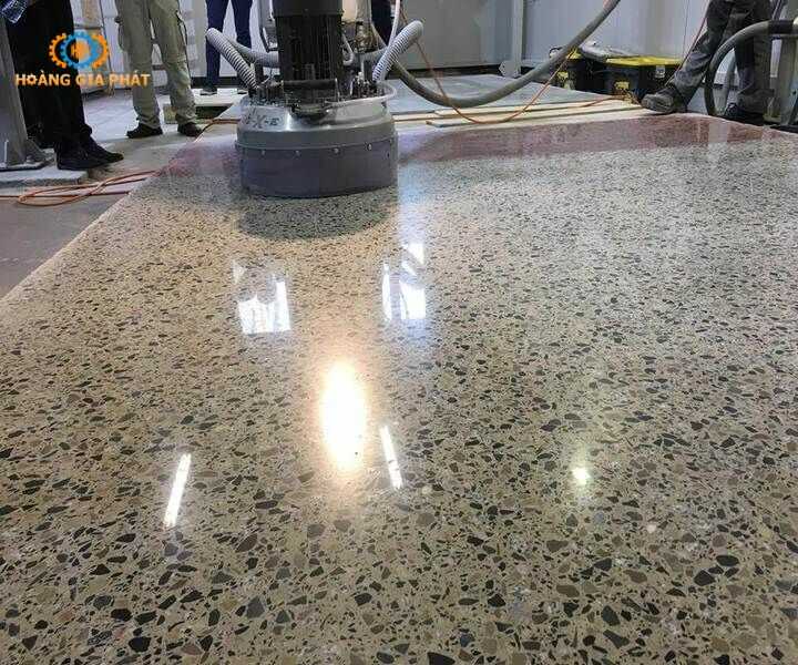 Cách sử dụng hóa chấ đánh bóng đá hoa cương