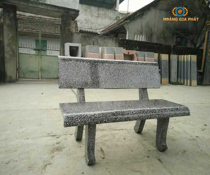 Đánh bóng ghế đá bằng hóa chất