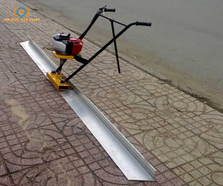 Quy trình sử dụng máy đầm thước an toàn