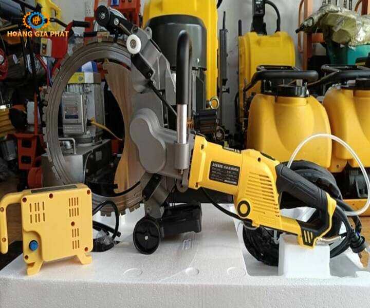 Máy cắt bê tông Trung Quốc