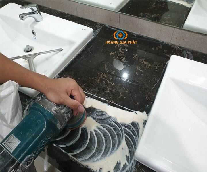 Quy trình về kỹ thuật đánh bóng đá hoa cương đúng chuẩn