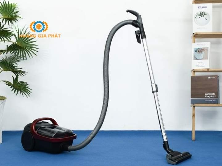 Máy hút bụi công nghiệp Panasonic MC-CL607RN49