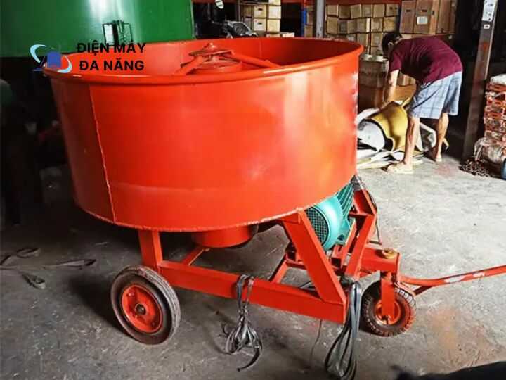 Thùng trộn bê tông cưỡng bức