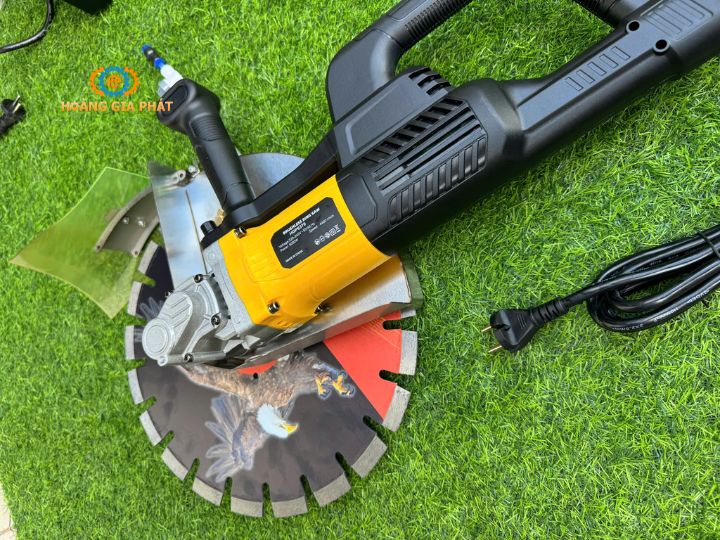 Máy cắt bê tông HGP-D370
