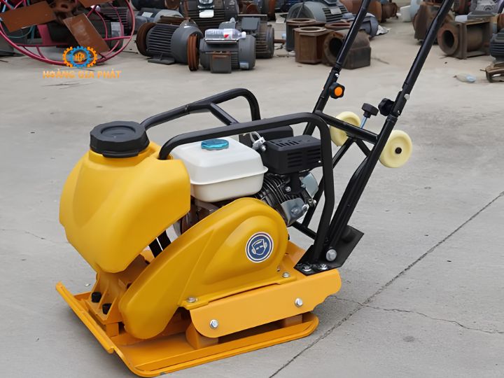 Công dụng của máy đầm bàn
