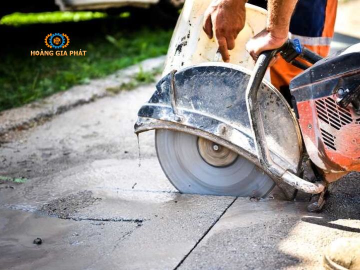 Lựa chọn máy có thương hiệu và nguồn gốc bán