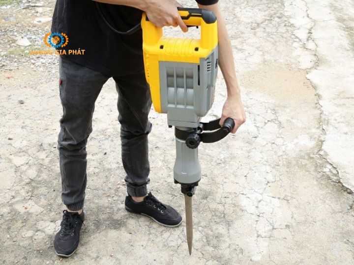 Máy đục cầm tay cỡ lớn